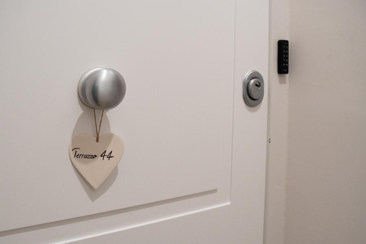 Terrazzo 44 Apartman Nápoly Kültér fotó
